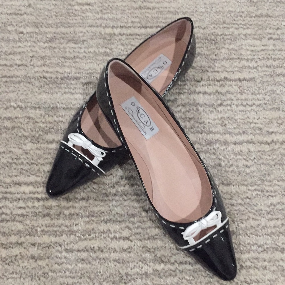 Oscar De La Renta Black patent flats sz 5.5